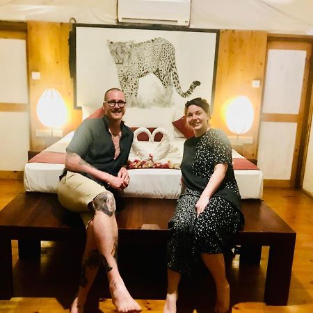 Yala Leopard Mobile Camp Hotel ภายนอก รูปภาพ