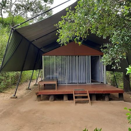 Yala Leopard Mobile Camp Hotel ภายนอก รูปภาพ