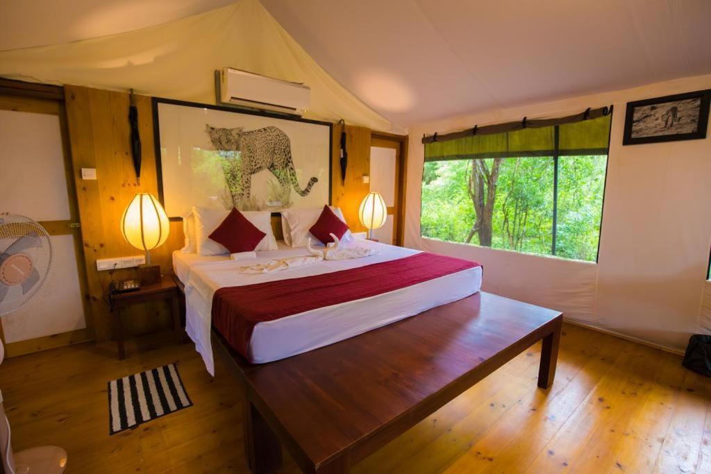 Yala Leopard Mobile Camp Hotel ภายนอก รูปภาพ