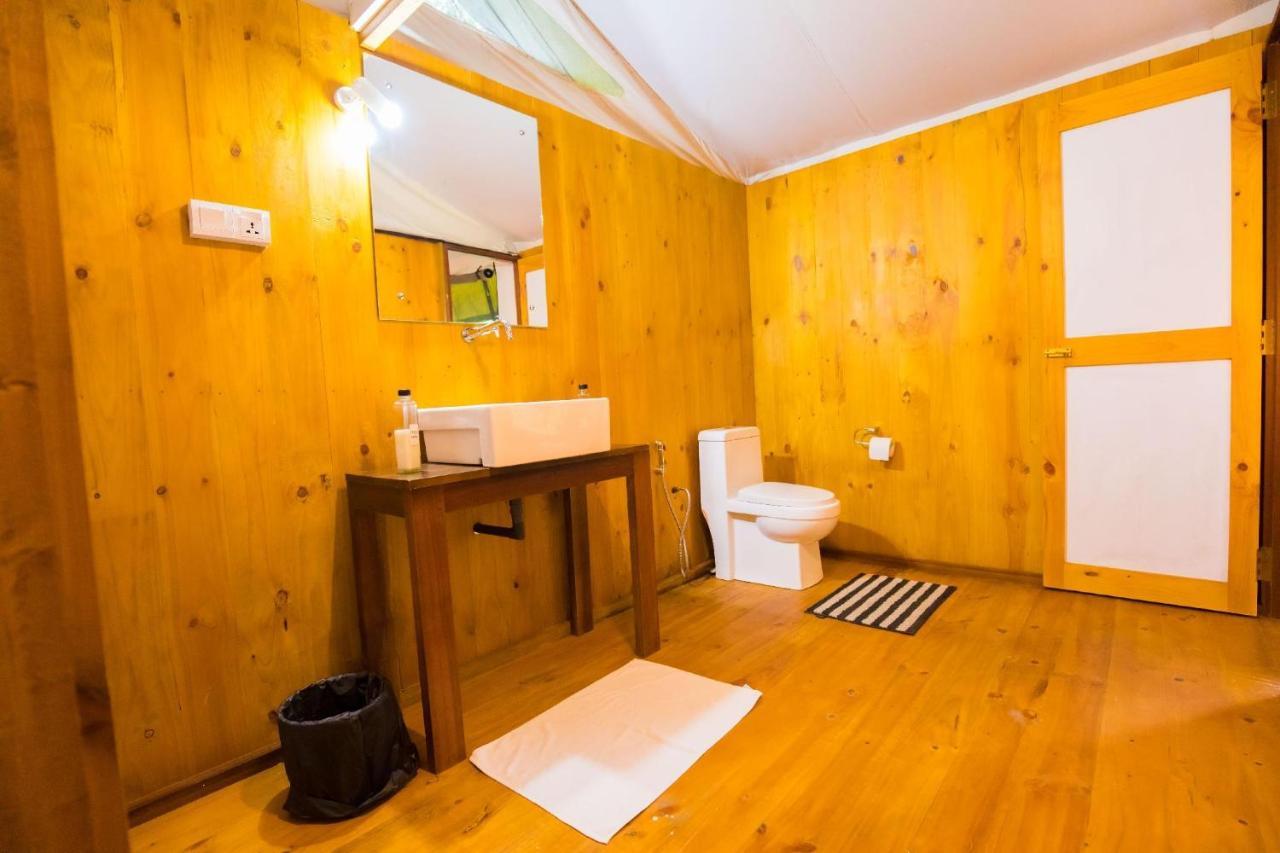 Yala Leopard Mobile Camp Hotel ภายนอก รูปภาพ