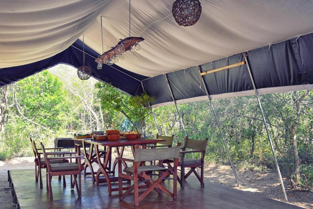 Yala Leopard Mobile Camp Hotel ภายนอก รูปภาพ